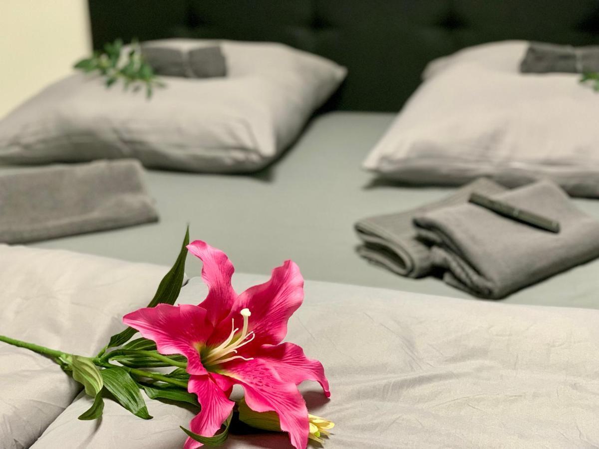 Mont Apartments デュッセルドルフ エクステリア 写真
